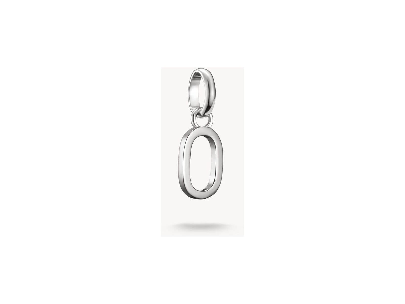 Pendentif charm argent en forme de lettre 'O', design rectiligne, pour personnaliser bijoux.
