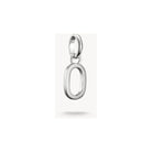 Pendentif charm argent en forme de lettre 'O', design rectiligne, pour personnaliser bijoux.