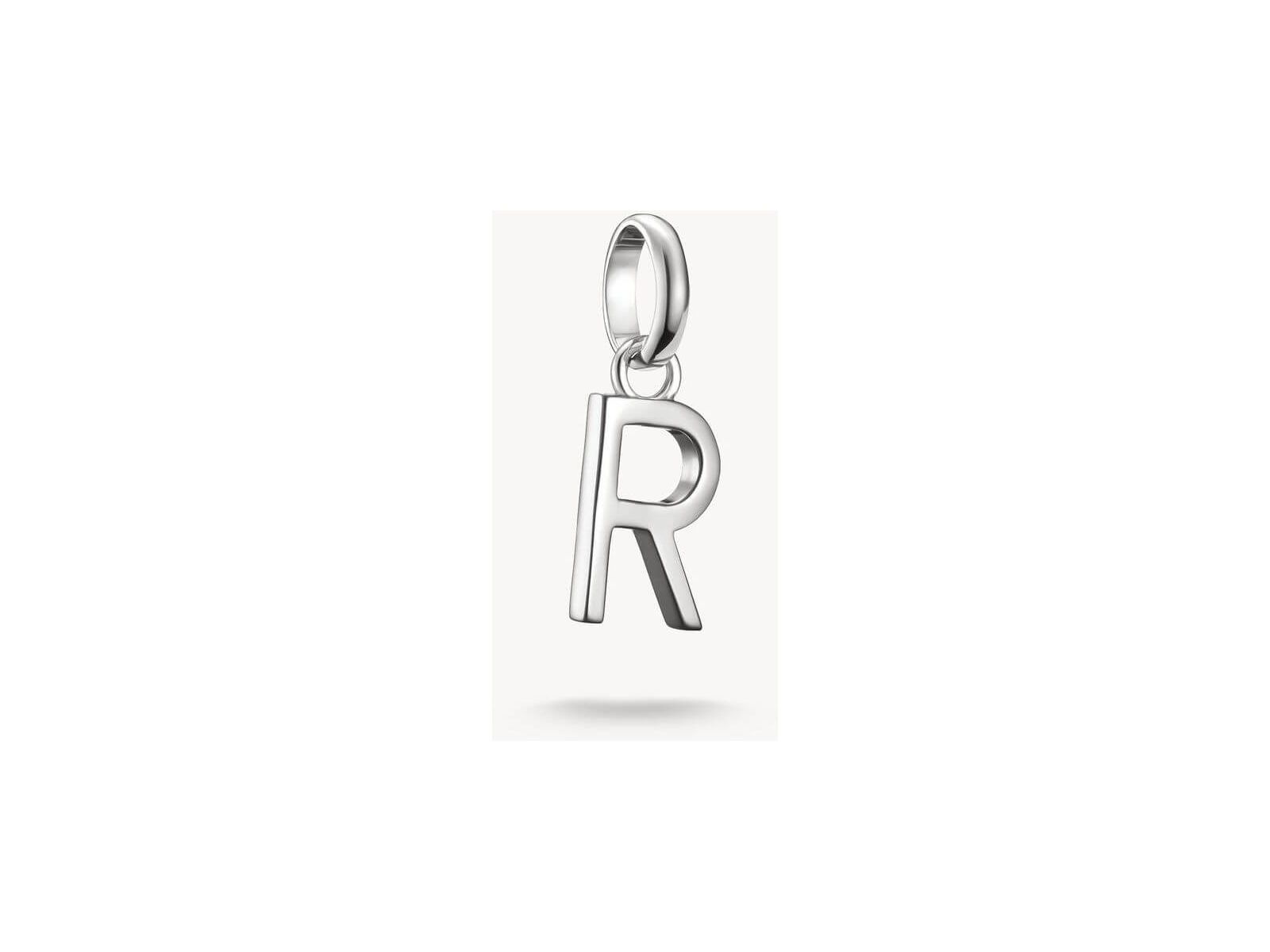 Pendentif charm lettre 'R' en argent 925 recyclé pour personnaliser vos bijoux et accessoires.
