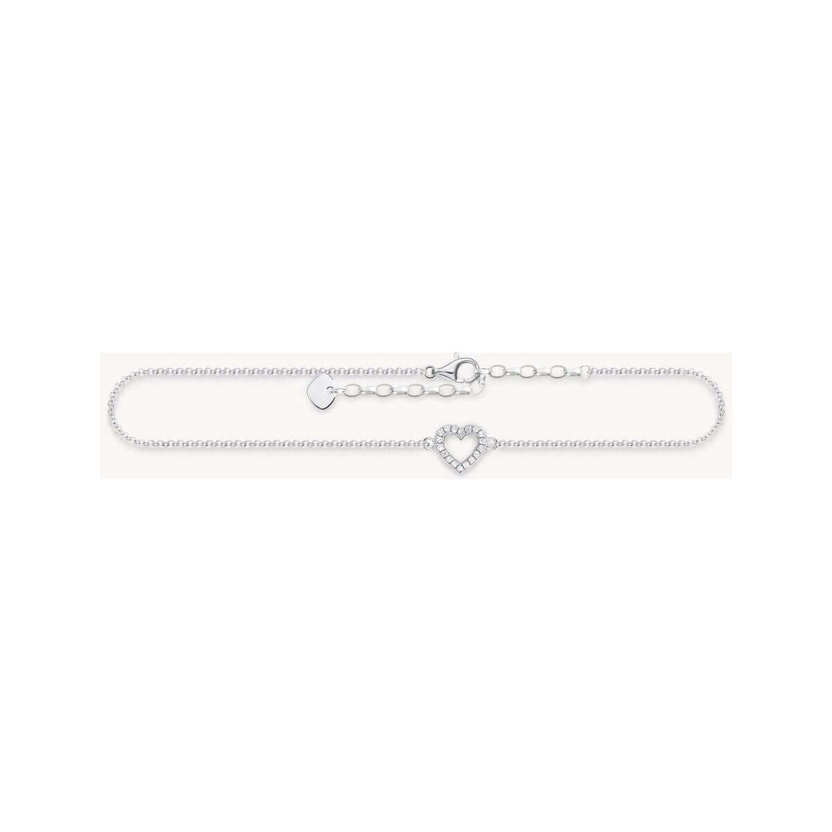 Chaîne de cheville cœur en argent avec design délicat, ajustable pour un style bohème chic.