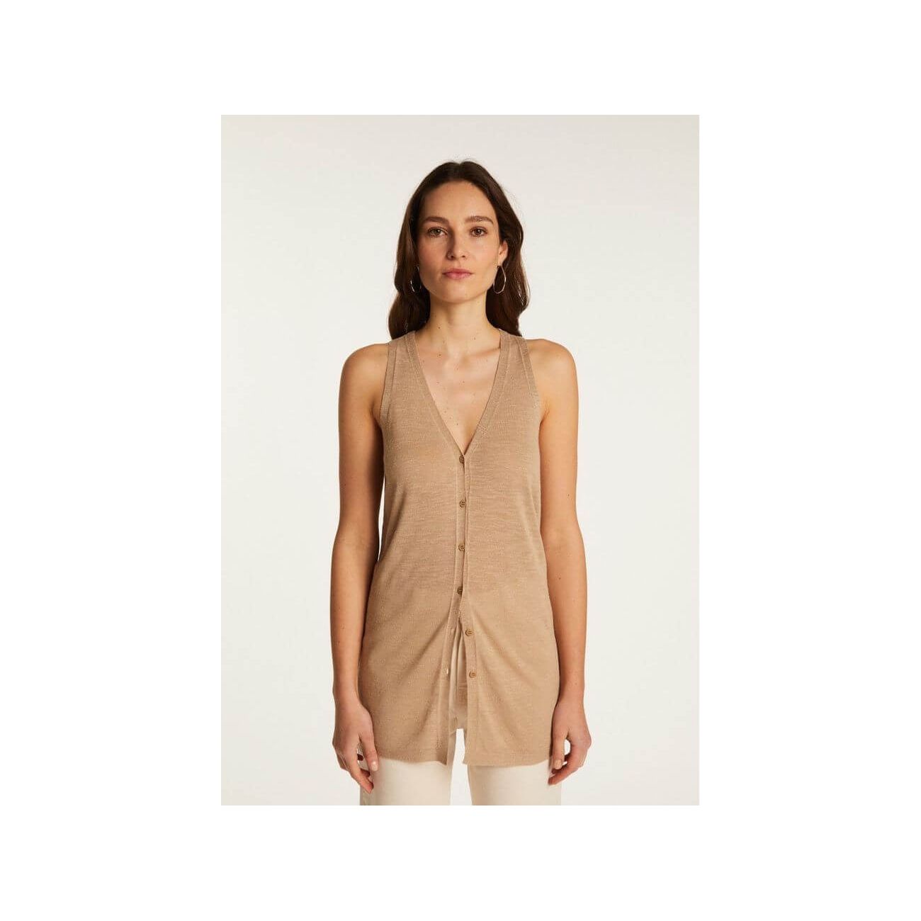 Gilet à manches courtes en lin flammé Dara, léger et élégant pour un style estival chic.