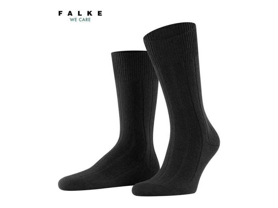 Chaussettes noires Falke, coupe confortable et élégante, parfaites pour un style décontracté ou professionnel.