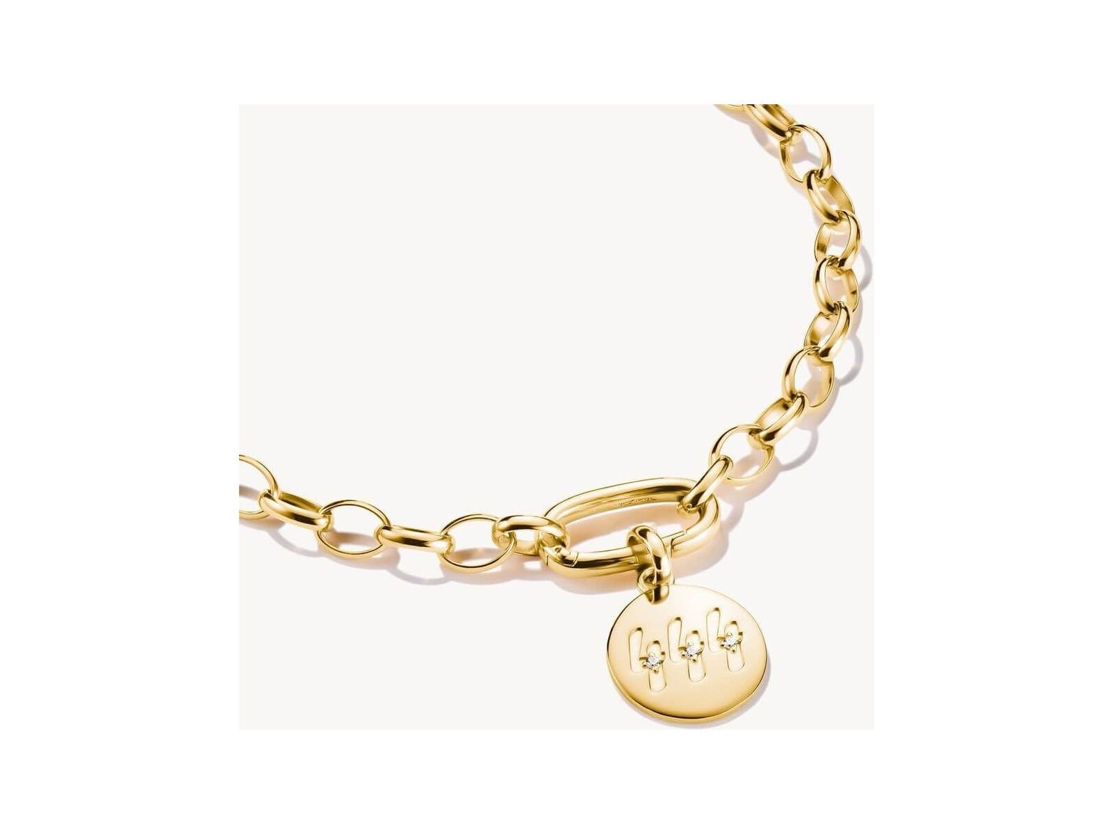 Pendentif charm angélique numéro 444 avec pierres blanches, chaîne en or plaqué 18 carats, élégant et symbolique.