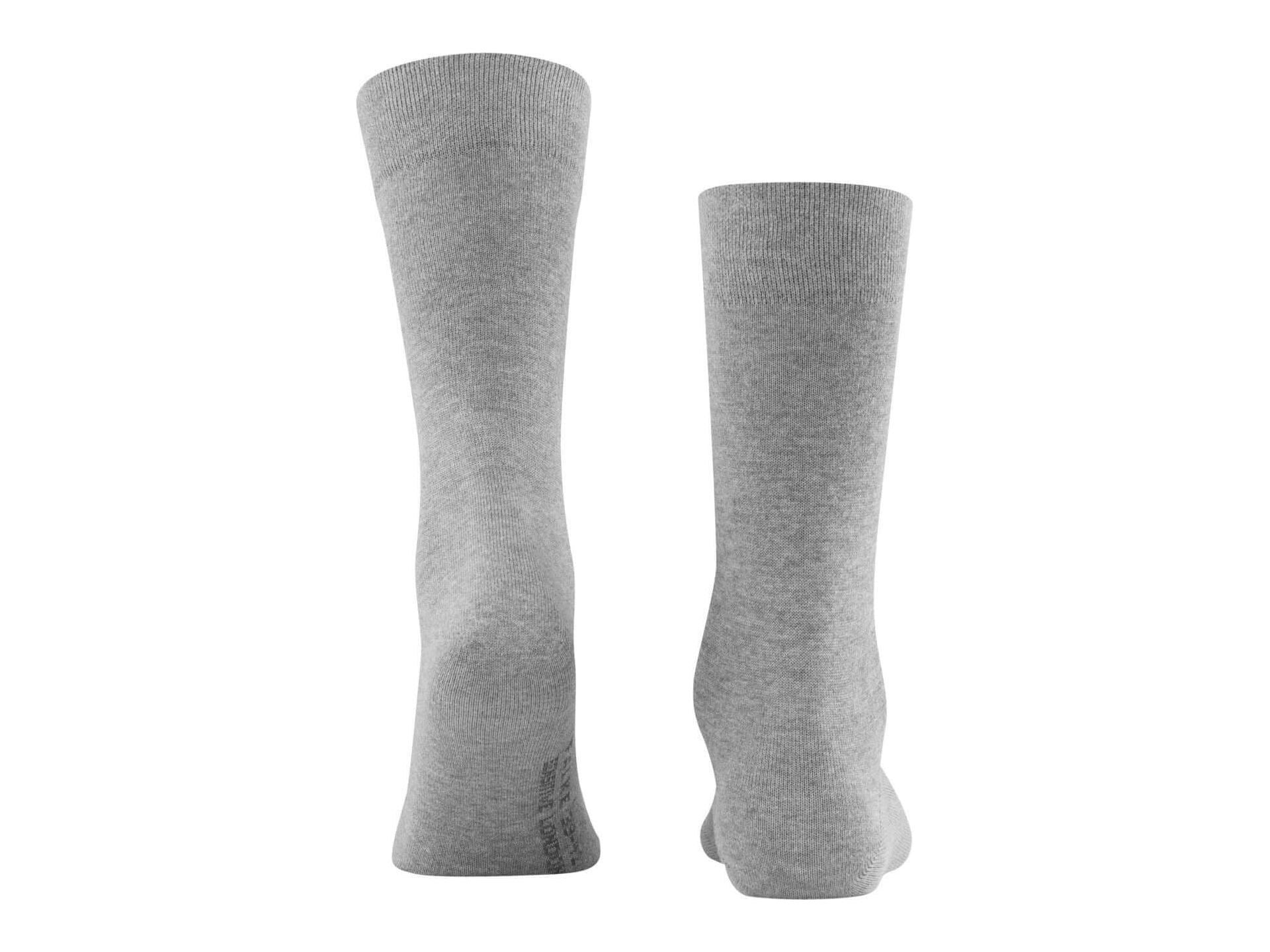 Chaussettes grises Sensitive London pour hommes, conçues pour le confort des pieds sensibles et des diabétiques.