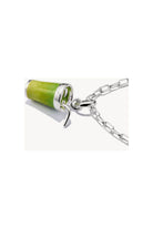 Pendentif charm matcha latte en argent 925 recyclé avec glaçons et paille, élégant et original.