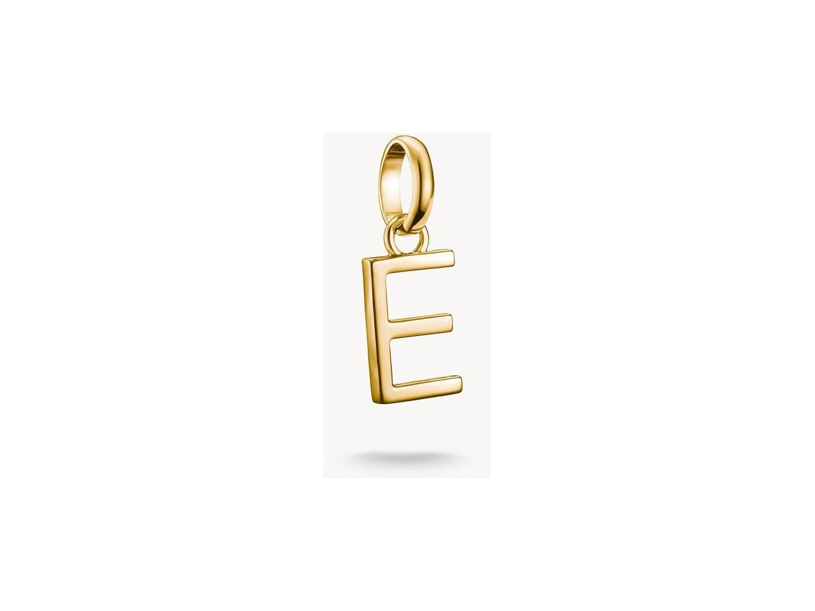 Charm pendentif lettre E en plaqué or 18k, élégant et personnalisé pour bijoux sur mesure.
