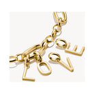 Pendentif charm lettres en plaqué or formant le mot 'LOVE', parfait pour personnaliser bijoux.