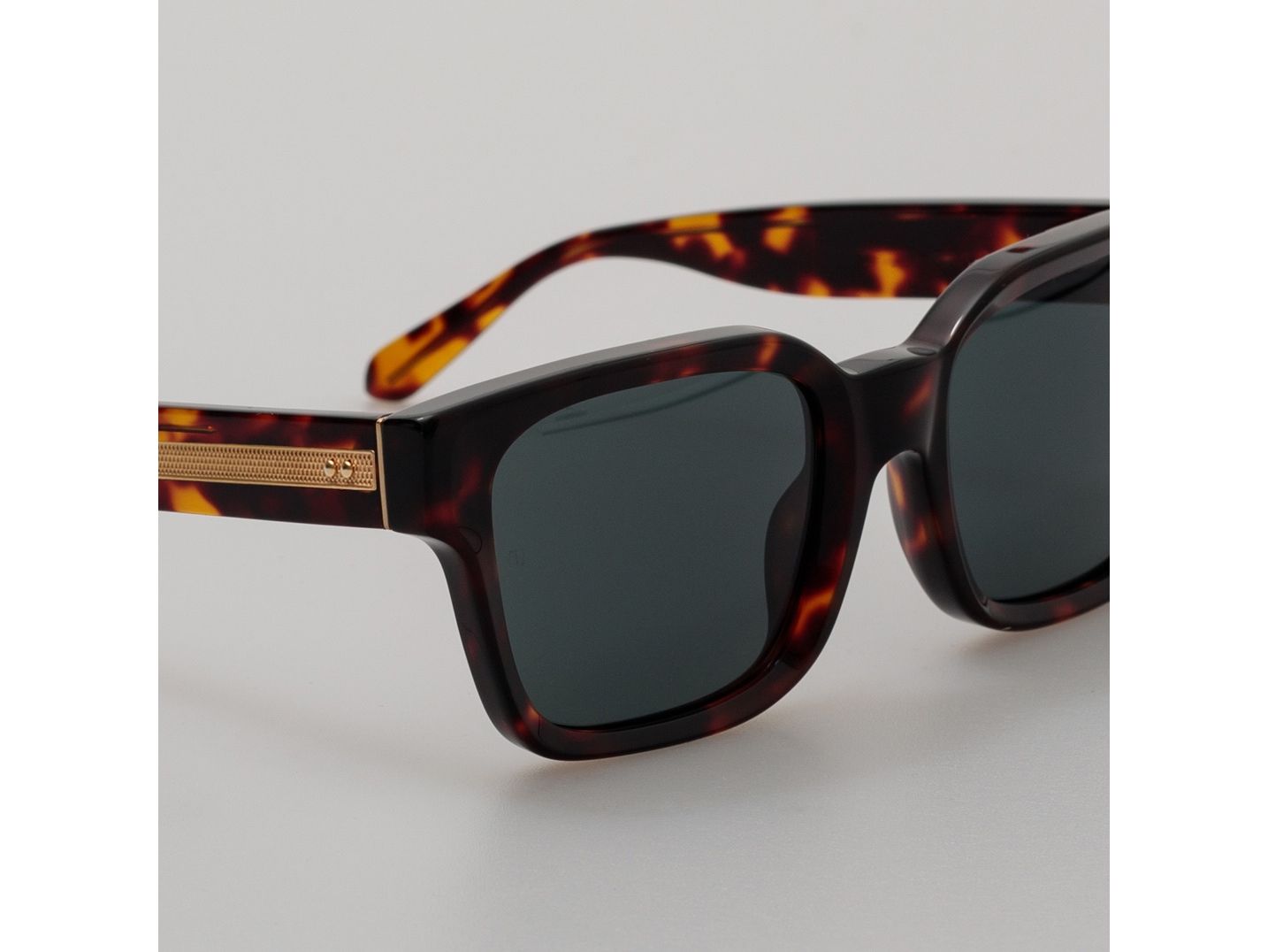 NATHAN DARK T-SHELL/ LIGHT GOLD/ DEEP GREEN