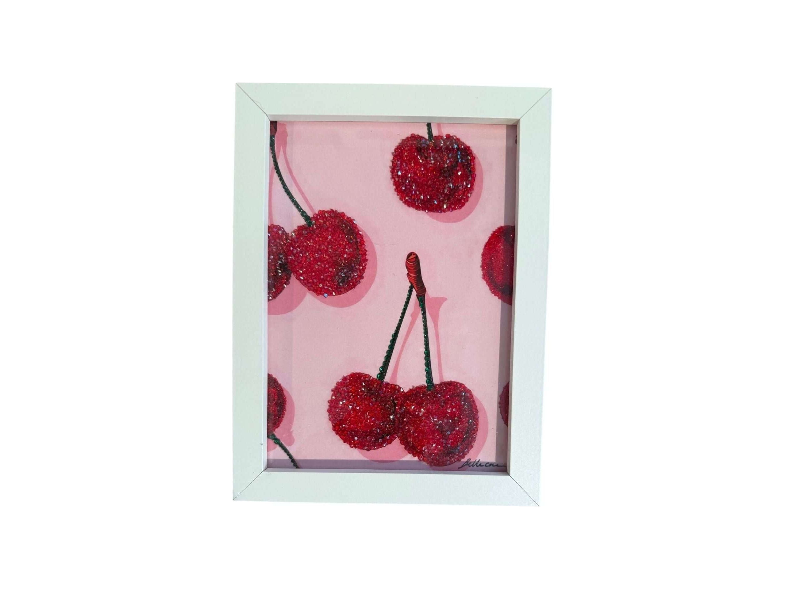 Encadrée 13x19 cm photo d'art de cerises rouges brillantes sur fond rose, idéale pour décorer votre intérieur.