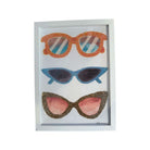 Encadrée 21x30 cm avec affiches de lunettes colorées ornées de cristaux brillants, ajoutant élégance à votre décoration.