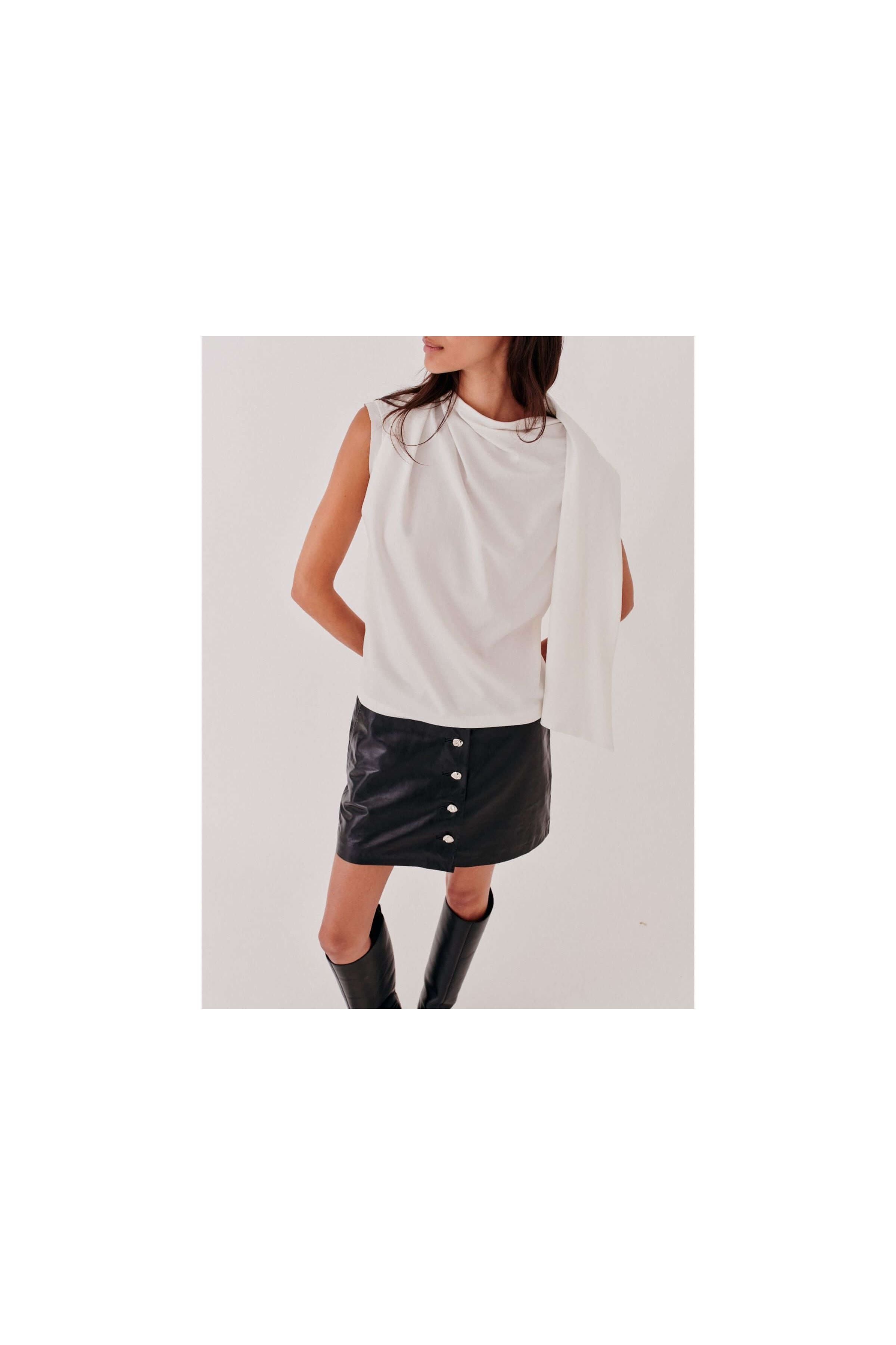 Scarf Tee