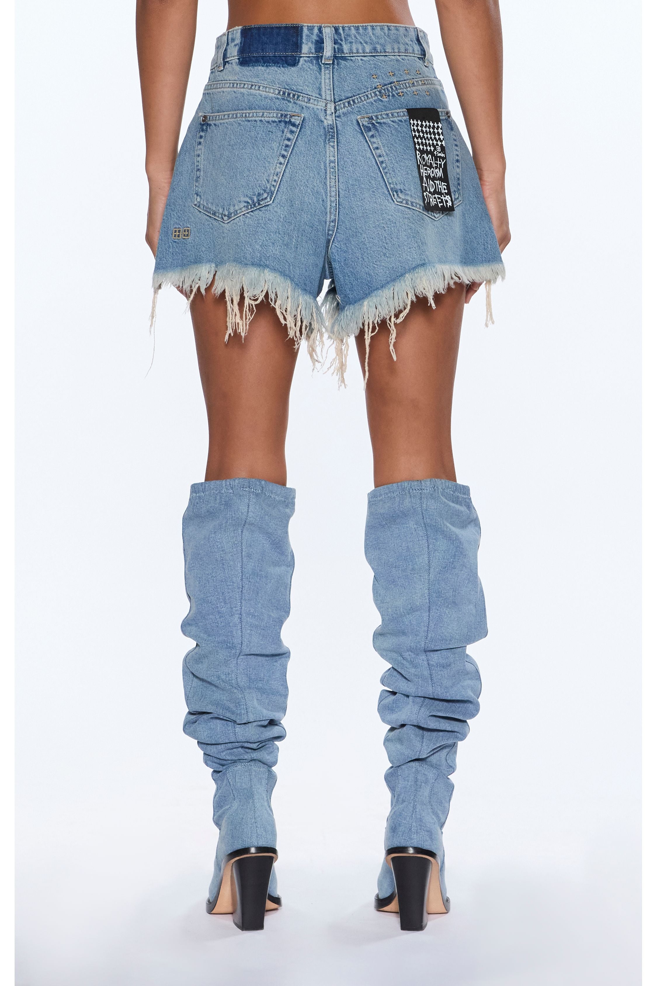 kut off short kulture krystal